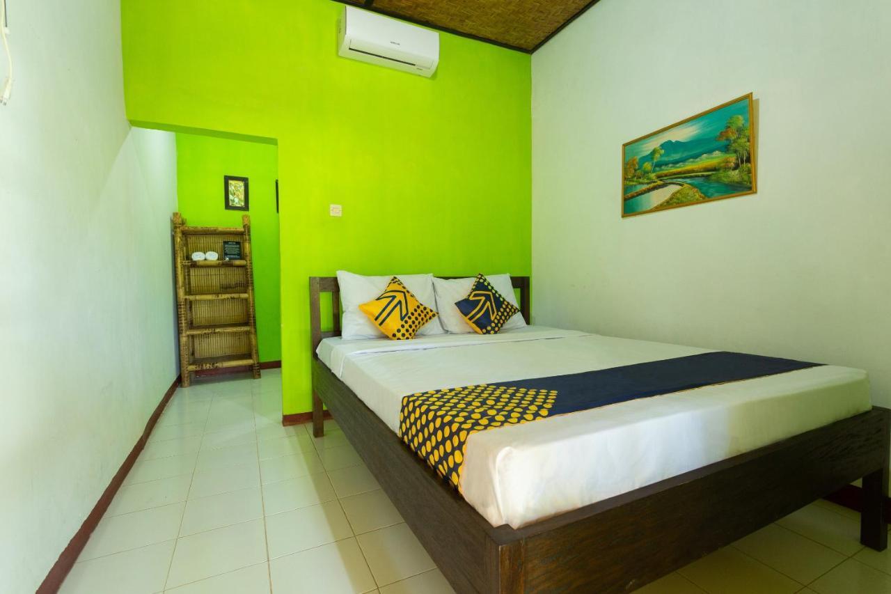 Spot On 1879 Lendang Homestay Mangsit Esterno foto