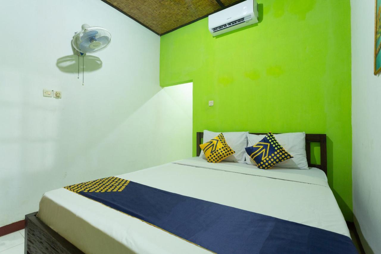 Spot On 1879 Lendang Homestay Mangsit Esterno foto