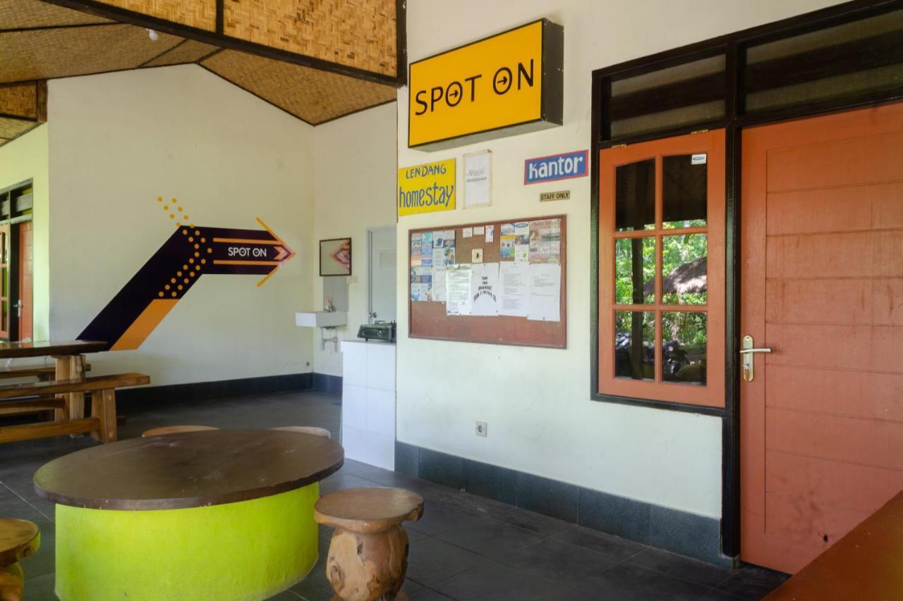 Spot On 1879 Lendang Homestay Mangsit Esterno foto