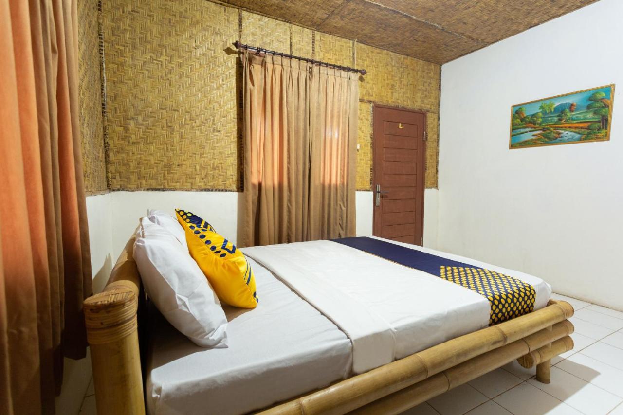 Spot On 1879 Lendang Homestay Mangsit Esterno foto
