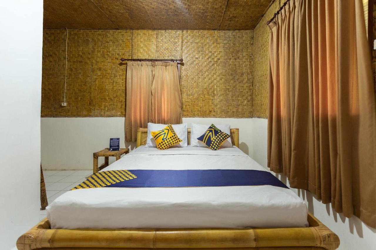 Spot On 1879 Lendang Homestay Mangsit Esterno foto