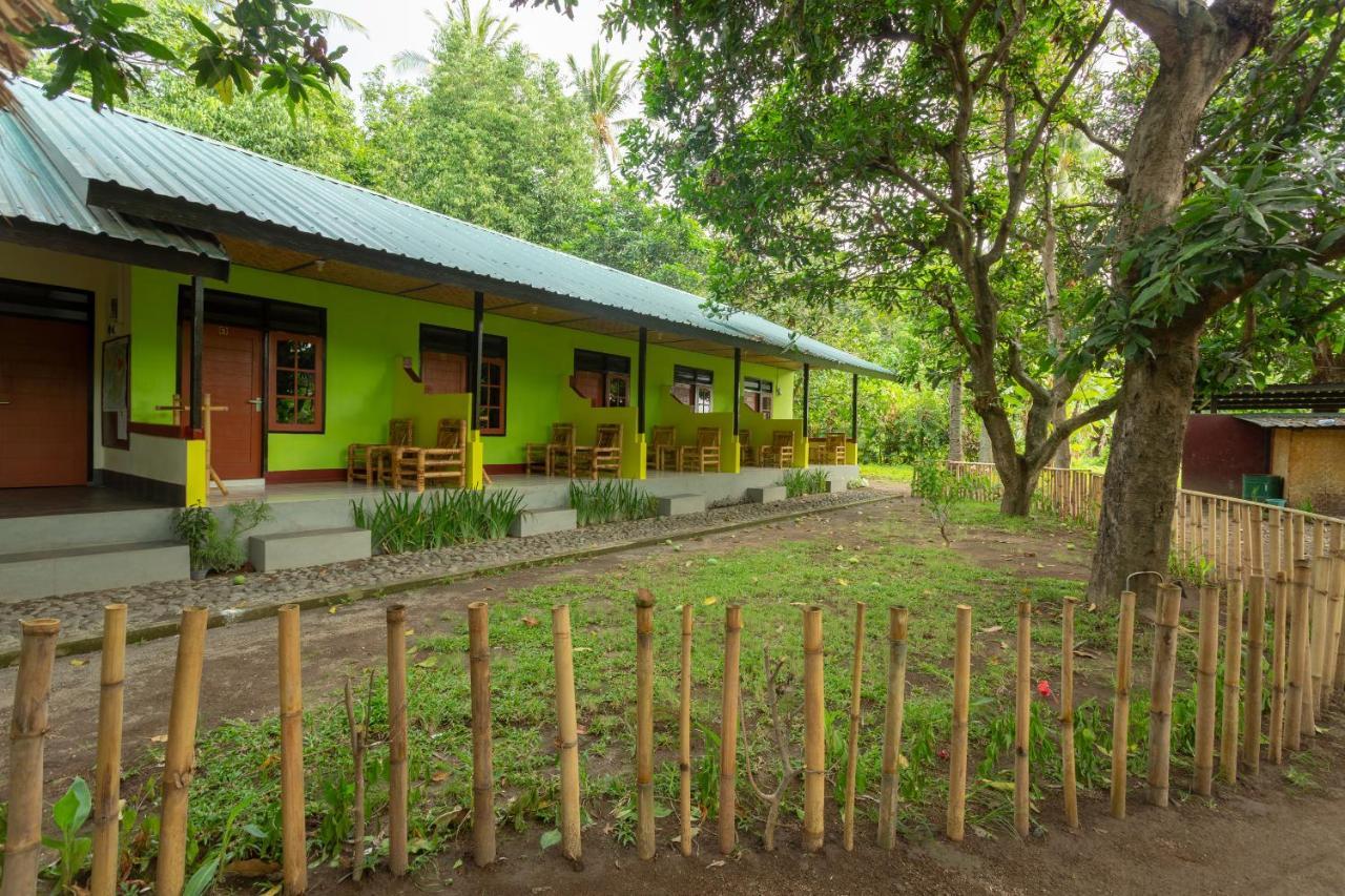 Spot On 1879 Lendang Homestay Mangsit Esterno foto