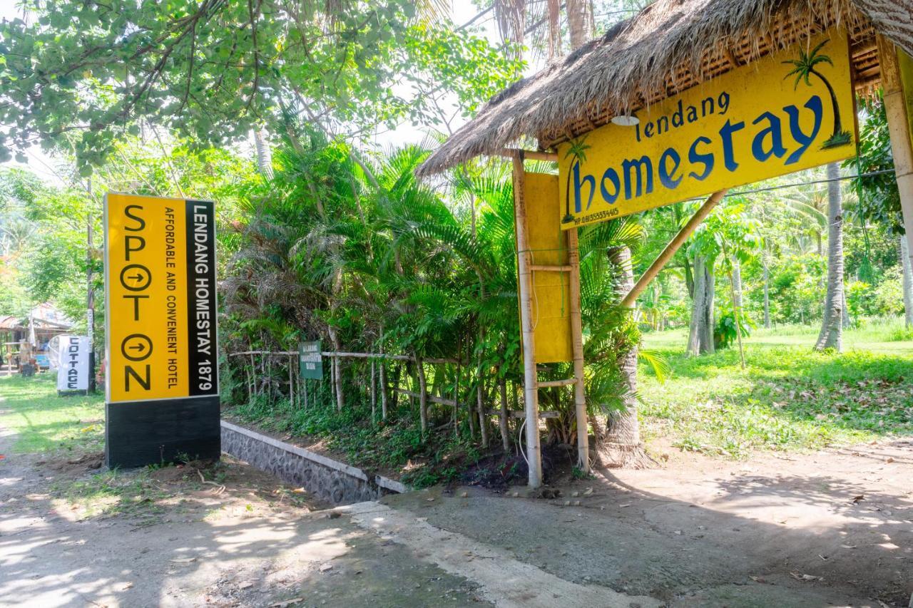 Spot On 1879 Lendang Homestay Mangsit Esterno foto
