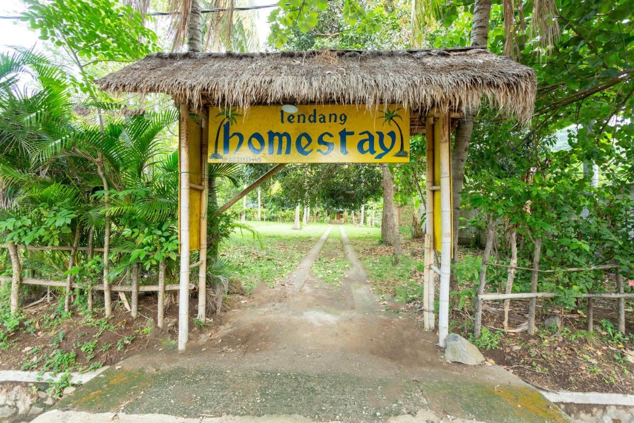 Spot On 1879 Lendang Homestay Mangsit Esterno foto