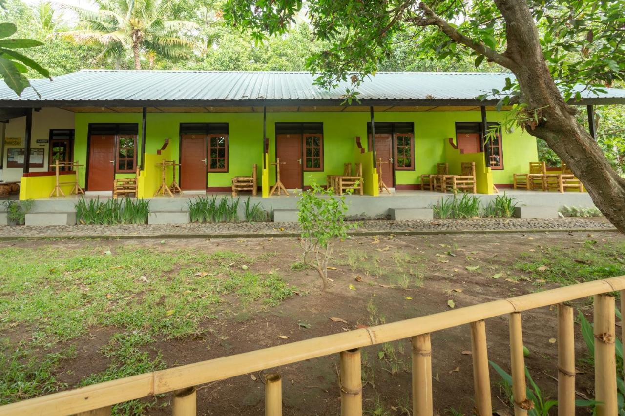 Spot On 1879 Lendang Homestay Mangsit Esterno foto